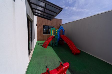 Apartamento para alugar com 41m², 2 quartos e sem vaga Apartamento para alugar com 41m², 2 quartos e sem vagaÁrea comum - Playground