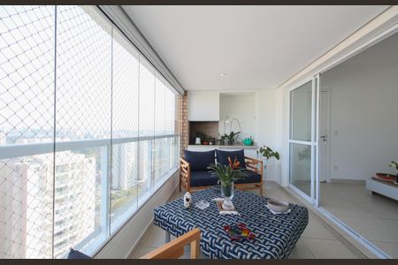 Varanda Sala de apartamento para alugar com 3 quartos, 110m² em Vila Suzana, São Paulo
