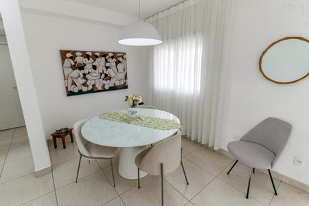 Sala de apartamento para alugar com 3 quartos, 110m² em Vila Suzana, São Paulo