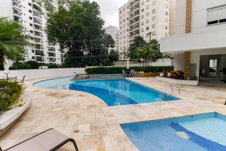 Apartamento para alugar com 110m², 3 quartos e 2 vagas Apartamento para alugar com 110m², 3 quartos e 2 vagasÁrea comum - Piscina