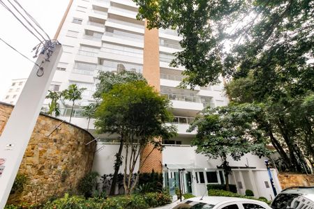 Apartamento para alugar com 110m², 3 quartos e 2 vagas Apartamento para alugar com 110m², 3 quartos e 2 vagasFachada do Prédio