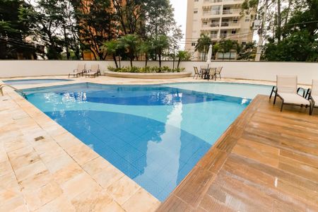 Apartamento para alugar com 110m², 3 quartos e 2 vagas Apartamento para alugar com 110m², 3 quartos e 2 vagasÁrea comum - Piscina