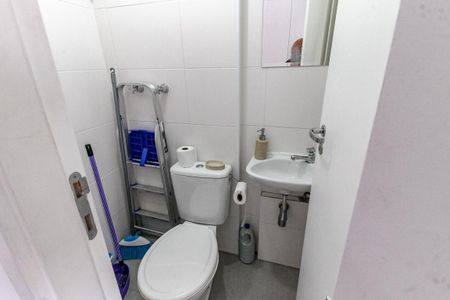Apartamento para alugar com 110m², 3 quartos e 2 vagas Apartamento para alugar com 110m², 3 quartos e 2 vagasBanheiro de serviço