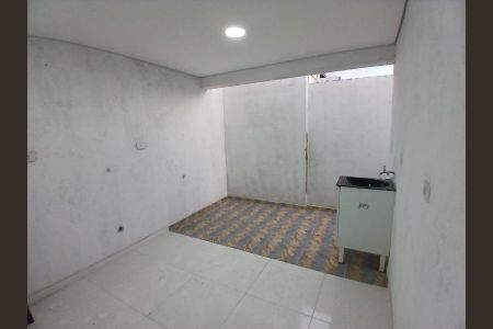 Foto 11 de casa à venda com 2 quartos, 100m² em Vila Ponte Rasa, São Paulo