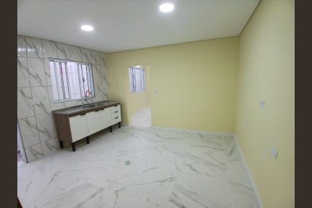 Foto 04 de casa à venda com 2 quartos, 100m² em Vila Ponte Rasa, São Paulo