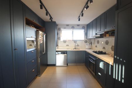 Apartamento à venda com 95m², 2 quartos e 2 vagasCozinha