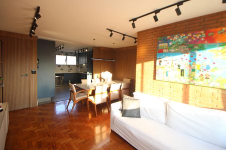 Apartamento à venda com 95m², 2 quartos e 2 vagasSala