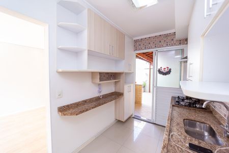 Casa de condomínio para alugar com 110m², 3 quartos e 2 vagasCozinha