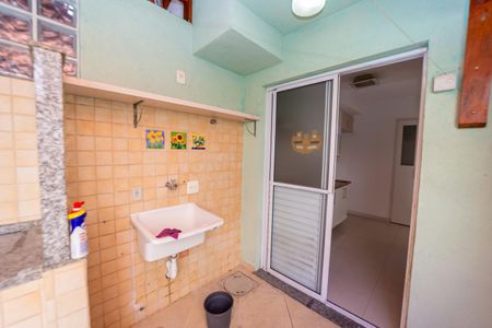 Casa de condomínio para alugar com 110m², 3 quartos e 2 vagasÁrea de Serviço