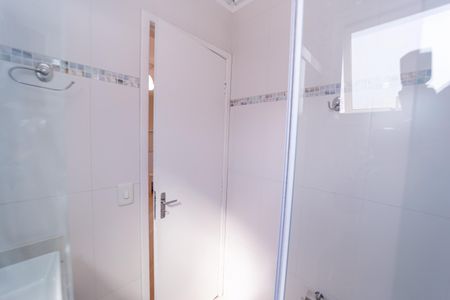 Casa de condomínio para alugar com 110m², 3 quartos e 2 vagasBanheiro Suíte