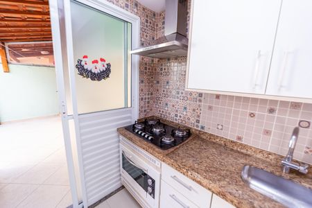 Casa de condomínio para alugar com 110m², 3 quartos e 2 vagasCozinha