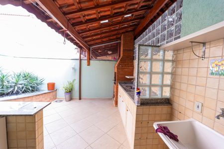 Casa de condomínio para alugar com 110m², 3 quartos e 2 vagasÁrea de Serviço
