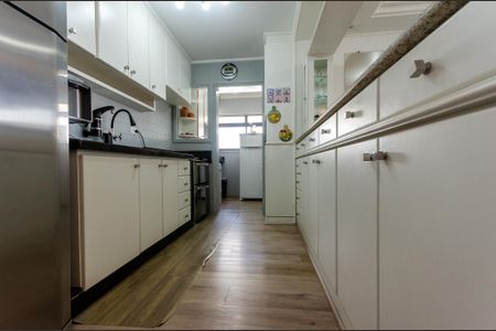 Apartamento à venda com 170m², 4 quartos e 2 vagasCozinha