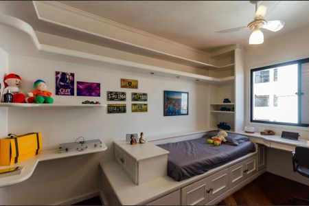 Apartamento à venda com 170m², 4 quartos e 2 vagasSuíte 1