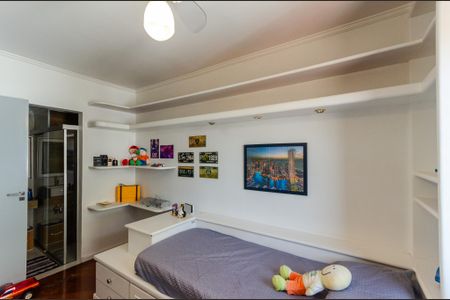 Apartamento à venda com 170m², 4 quartos e 2 vagasSuíte 1