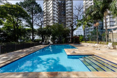 Apartamento à venda com 170m², 4 quartos e 2 vagasÁrea comum - Piscina