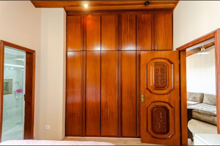 Apartamento à venda com 170m², 4 quartos e 2 vagasSuíte 2