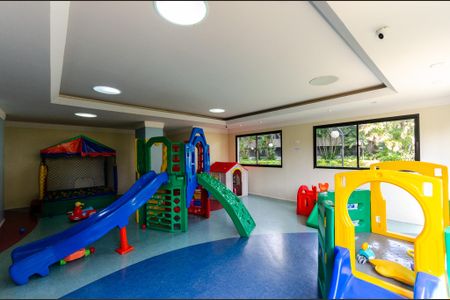 Apartamento à venda com 170m², 4 quartos e 2 vagasBrinquedoteca