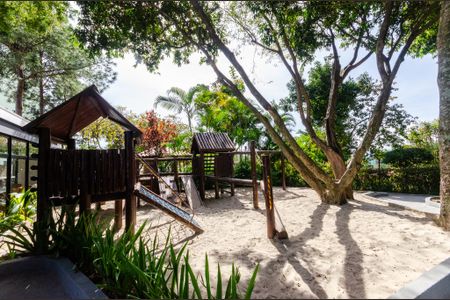 Apartamento à venda com 170m², 4 quartos e 2 vagasÁrea comum - Playground