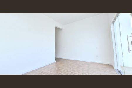 Casa à venda com 130m², 3 quartos e 2 vagas Casa à venda com 130m², 3 quartos e 2 vagasSuíte