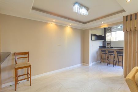 Casa de condomínio à venda com 144m², 3 quartos e 2 vagasSala