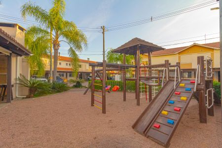 Casa de condomínio à venda com 144m², 3 quartos e 2 vagasÁrea comum - Playground