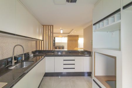 Casa de condomínio à venda com 144m², 3 quartos e 2 vagasCozinha