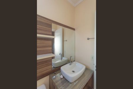 Casa de condomínio à venda com 144m², 3 quartos e 2 vagasBanheiro Social