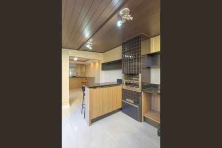 Casa de condomínio à venda com 144m², 3 quartos e 2 vagasVaranda gourmet