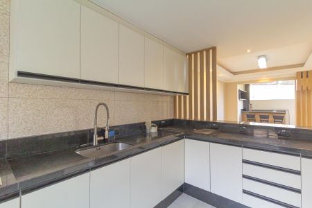 Casa de condomínio à venda com 144m², 3 quartos e 2 vagasCozinha