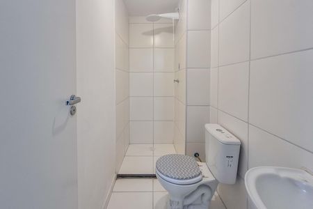 Apartamento para alugar com 34m², 2 quartos e sem vaga Apartamento para alugar com 34m², 2 quartos e sem vagaBanheiro