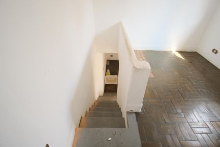 Casa à venda com 173m², 3 quartos e sem vagaEscada