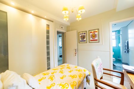 Apartamento à venda com 184m², 4 quartos e 3 vagasSuíte 2