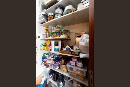 Apartamento à venda com 184m², 4 quartos e 3 vagasDespensa