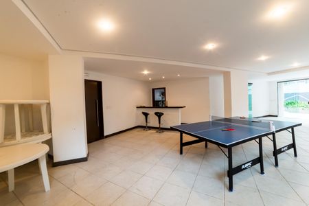 Apartamento à venda com 184m², 4 quartos e 3 vagasÁrea comum - Salão de festas