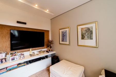 Apartamento à venda com 184m², 4 quartos e 3 vagasSala de TV