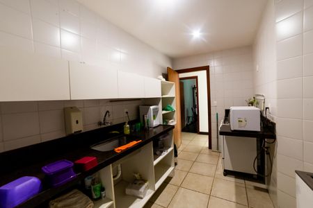 Apartamento à venda com 184m², 4 quartos e 3 vagasÁrea comum - Salão de festas