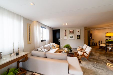 Apartamento à venda com 184m², 4 quartos e 3 vagasSala