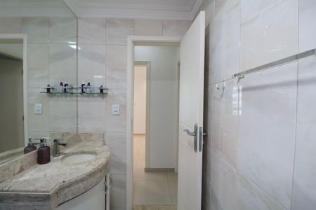 Apartamento para alugar com 110m², 3 quartos e 2 vagasBanheiro Social