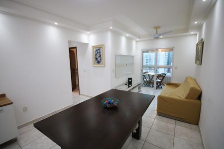 Sala de apartamento para alugar com 2 quartos, 69m² em Guilhermina, Praia Grande