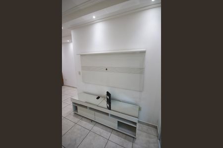 Detalhe Sala de apartamento para alugar com 2 quartos, 69m² em Guilhermina, Praia Grande