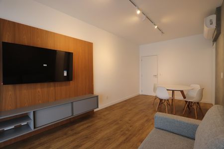 Apartamento para alugar com 77m², 2 quartos e 2 vagasSala