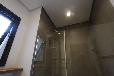 Banheiro da Suíte de apartamento para alugar com 2 quartos, 77m² em Vila Mariana, São Paulo