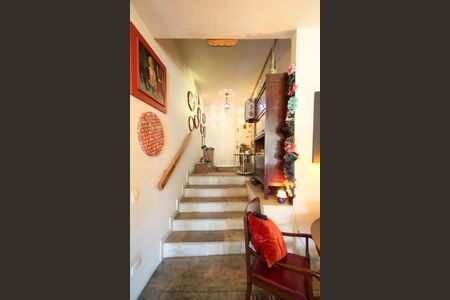 Casa à venda com 350m², 4 quartos e 4 vagas Casa à venda com 350m², 4 quartos e 4 vagasHall de entrada