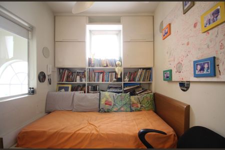 Casa à venda com 350m², 4 quartos e 4 vagas Casa à venda com 350m², 4 quartos e 4 vagasCloset da Suíte