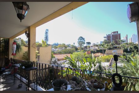 Casa à venda com 350m², 4 quartos e 4 vagas Casa à venda com 350m², 4 quartos e 4 vagasVaranda da Sala 1