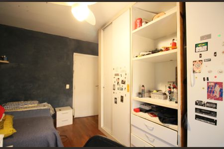 Casa à venda com 350m², 4 quartos e 4 vagas Casa à venda com 350m², 4 quartos e 4 vagasQuarto 1