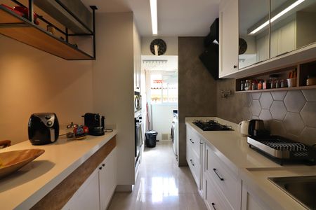 Apartamento à venda com 98m², 2 quartos e 1 vagaCozinha