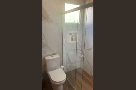 Casa à venda com 253m², 4 quartos e 4 vagas