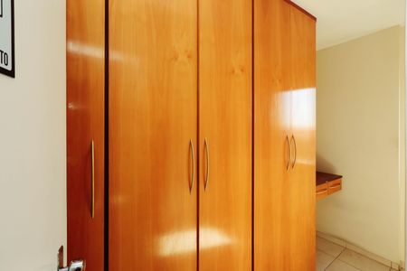 Apartamento para alugar com 76m², 3 quartos e 2 vagasQuarto 2